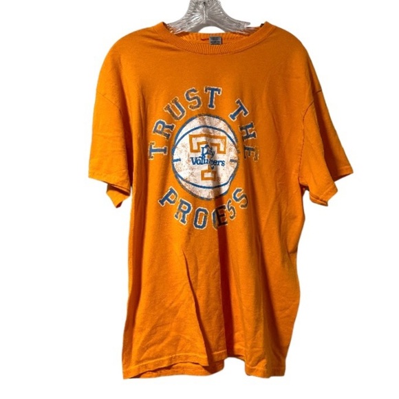 University Of Tennessee Lady Vols Orange Basketball T-Shirt Unisex Size Medium - Picture 1 of 15